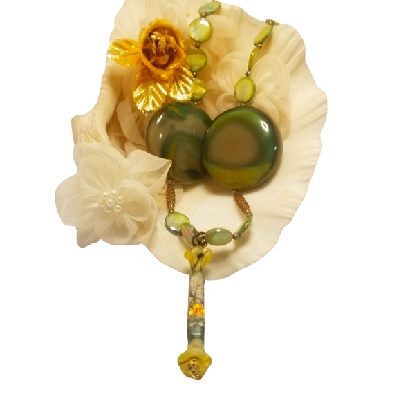 Green With Envy Lampwork & Inlaid Foil Bead Necklace - Picture 4 of 4